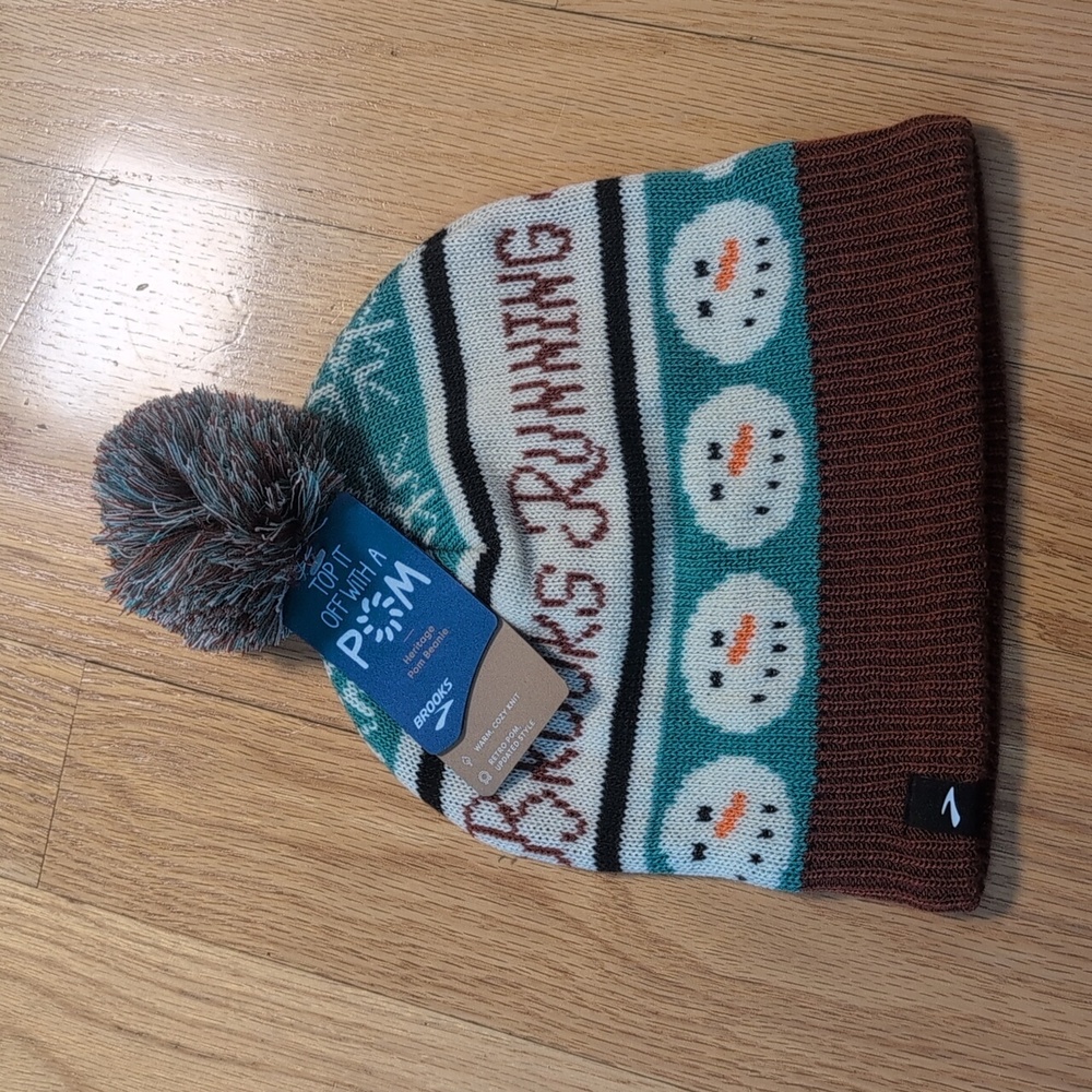 Brooks Run Merry Heritage Pom Pom Beanie Snowman Style- One Size NWT